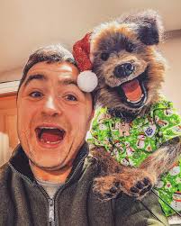 OMG! Charles Kinney aka: World's Tallest Remote Boy at 95.5 @wsbradio & KC  came out to @duluthfallfestival to say hello.