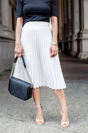 Black And White Pleated Skirt What To Wear To Work Pleated White Skirt Black Crop Top White Pleated Skirt Pleated Skirt Pattern Pleated Skirt