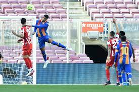 Atletico's collapse has real madrid, barcelona, sevilla circling la liga glory. 4ajqhao X55lfm