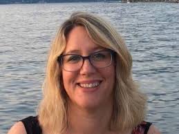 Coronavirus, invisibili ma al lavoro. «Dalle pulizie ai supermercati, noi  donne in prima linea»