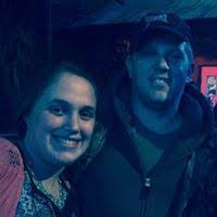 Andrea Winsett's Instagram, Twitter & Facebook