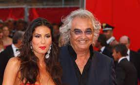 Maybe you would like to learn more about one of these? Briatore L Accordo Segreto Tiene In Pugno Elisabetta Gregoraci