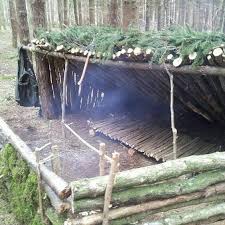 10 Cheap Epidemic Survival Paracord Life In 2020 Survival Uberlebensfertigkeiten Hutte Im Wald