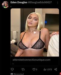 Darrell Owens (idothethinking on bluesky) on X: Oh my fucking god theres  another one now. A Kylie Jenner deeeeeepfake every third tweet. Browsing  Twitter in 2023 feels like browsing a porn site