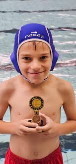 Adam gets lucky with a lovely Pollock winning the Monday night trophy. Big  thank you to all sponsers and to Lynn and Chris for there hospitality.