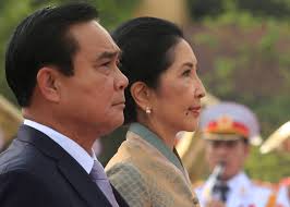 สำหรับกรณีของพล.อ.ประยุทธ์นั้นดำรงตำแหน่งนายกรัฐมนตรีจนถึงปัจจุบันนับได้ถึง 2 วาระ แบ่งเป็น 1.วาระก่อนการมีรัฐธรรมนูญ 2560 คิดเป็นเวลาประมาณ 3. à¸šà¸—à¸šà¸²à¸—à¸„à¸§à¸²à¸¡à¸« à¸²à¸§à¸«à¸²à¸à¹à¸¥à¸°à¸«à¸§à¸²à¸™à¸ˆ à¸­à¸¢à¸‚à¸­à¸‡ à¸žà¸¥à¹€à¸­à¸à¸›à¸£à¸°à¸¢ à¸—à¸˜ à¸ˆ à¸™à¸—à¸£ à¹‚à¸­à¸Šà¸² à¸™à¸²à¸¢à¸à¸£ à¸à¸¡à¸™à¸•à¸£ à¸„à¸™à¸— 29 à¸‚à¸­à¸‡à¹„à¸—à¸¢ The Momentum