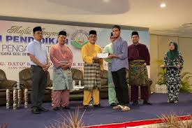 Anda mungkin akan jumpa lapangan terbang tujuan yang lebih murah, cepat atau mudah berbanding nanchang. 19 September 2018 Majlis Penyerahan Bantuan Ipt Luar Negara