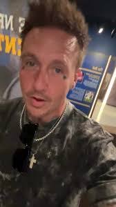 Iris Jacoby's Instagram, Twitter & Facebook