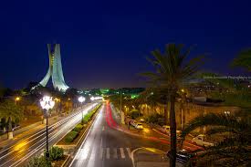 يسعدني اليوم ان اخذكم الى مكان يعشقه كل الجزائريين. Ù…Ù‚Ø§Ù… Ø§Ù„Ø´Ù‡ÙŠØ¯ Ùˆ Ø§Ù„Ù…ØªØ­Ù Ø§Ù„ÙˆØ·Ù†ÙŠ Ù„Ù„Ù…Ø¬Ø§Ù‡Ø¯ ÙÙŠ Ø§Ù„Ø¬Ø²Ø§Ø¦Ø± ÙˆØ¬Ù‡Ø© Ø³ÙŠØ§Ø­ÙŠØ© ØªØ±ÙˆÙŠ Ù‚ØµØ© Ø´Ø¹Ø¨ Ù…Ù‚Ø§ÙˆÙ… ØµÙˆØ± Ùˆ ÙÙŠØ¯ÙŠÙˆ