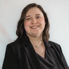 Noelle Farmer's Instagram, Twitter & Facebook