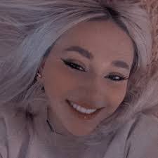 Tori Green's Instagram, Twitter & Facebook