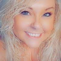 Alisha Pitts's Instagram, Twitter & Facebook