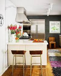 These decorating essentials are all you need for your first apartment. How To Decorate Your First Apartment First Apartment Decorating Ideas