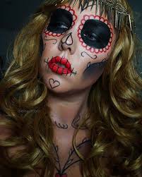 Oct 05, 2020 · how to create this sugar skull makeup start by outlining the eyes using black and filling in the shape of the eyes with purple face paint. 23 Sugar Skull Makeup Ideas For Halloween Stayglam