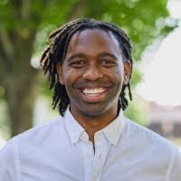 Desmond Mitchell's Instagram, Twitter & Facebook