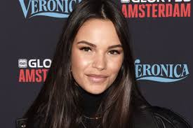 Zien: Monica Geuze in paniek na nieuwe coupe