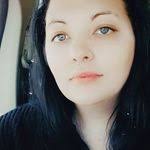 Stephanie Declue's Instagram, Twitter & Facebook