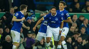 But with everton throwing themselves forward as well, the game was anyone's for the taking in the closing stages. Everton 2 1 Arsenal Report Goals And Action From Goodison Park As Com