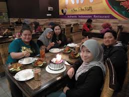 Mit 4/5 von reisenden bewertet. Restaurant Ayam Penyet Ria Kuching Home Kuching Malaysia Menu Prices Restaurant Reviews Facebook