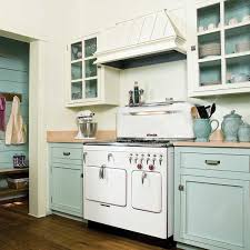 Mismatch Your Kitchen Cabinets Home Garden Design Ideas Articles Paintingkitchencabinets In 2020 Repainting Kitchen Cabinets Cottage Kitchens Home Kitchens