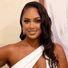 Shay Bryant's Instagram, Twitter & Facebook