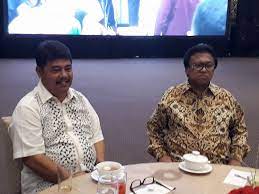 Saat ini, pria 60 tahun itu hanya memiliki tiga bus. St Edison Manurung Sh Mm Caleg Partai Hanura Dapil Sumut 2 Menggaungkan Pemekaran Sumatera Utara Dengan Membentuk Provinsi Danau Toba Dalihan Na Tolu News