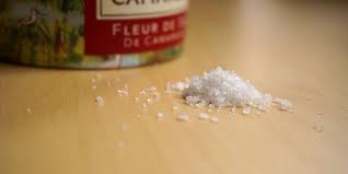 How To Choose The Right Type Of Cooking Salt Rich Desserts Salt Gourmet Chocolate