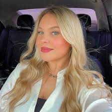 skye bravo (@SkyeBravo)