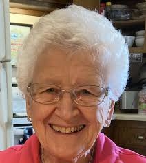 Evelyn Hofer Obituary August 6, 2022