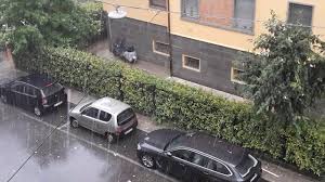 Miglioramenti delle condizioni meteo sono previsti in tarda serata. Terribile Grandinata A Modena 22 Giugno 2019 Prima Parte Youtube