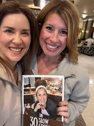 Meet & Greet 💖 Thanks for asking me to sign your copy Amber! Comment  “COOKBOOK” to grab yours!!