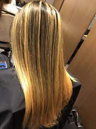Apalagi buat wanita yang hobi gati warna. 5 Hal Yang Perlu Kamu Hindari Biar Warna Cat Rambut Gak Cepat Pudar