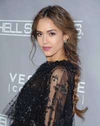 19 brunette celebrities who dyed their hair blonde: Jessica Alba Hair Color And Best Hairstyles Popsugar Beauty