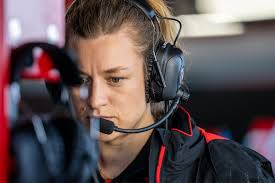 Emily Anderson Connell (@third_and_girl)