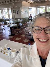 Nancy Ash's Instagram, Twitter & Facebook