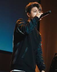 Las Etiquetas Mas Populares Para Esta Imagen Incluyen Ikon Y Yunhyeong Ikon Songs Ikon Kpop Winner Ikon