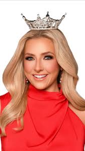 1️⃣1️⃣ Miss Butler County, Bryn Patton 👑✨ Vote for Bryn for #PeoplesChoice  and come watch Bryn compete LIVE for the title of #MissPennsylvania2025 at  the Appell Center for the Performing Arts! ✨