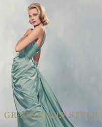 Grace kelly, princess of monaco, and six intimate friends'' (weidenfeld & nicolson, $21.95). Grace Kelly Style Amazon De Haughland H Kristina Lister Jenny Safer Samantha Erin Fremdsprachige Bucher