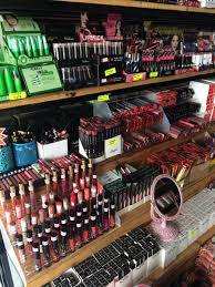 Kami menjual barang kemas dan cincin permata dengan harga mampu milik design exclusive dan trendy. Puteri Nabilah Auf Twitter Siapa Nk Beli Borong Barang Make Up Kat Kauzs Adee Dkt Uda Jee Deret Kedai Emas Sri Temasek Berus Oval Pun Adoo
