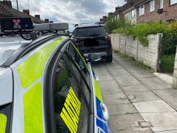 If your locked keys in car, you might be able to unlock your door with just a shoe string. Warning To Anyone Who Owns A Ford Car In Merseyside Liverpool Echo