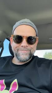 Tbt año 2003 en La Habana, con El Compañero de Paris.. perdón... El  Caballero de París 😂😂 @javierhumor Javier Berridy