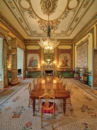 An interior designed sixth floor lateral apartment. Modest Queen Only Uses Six Of Buckingham Palace S 775 Rooms Mirror Online
