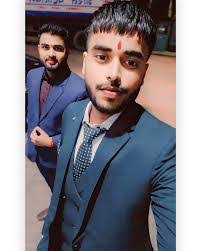 Vivek Mehra's Instagram, Twitter & Facebook