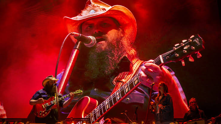 Who opens for Chris Stapleton in Cincinnati? Facts about the artists