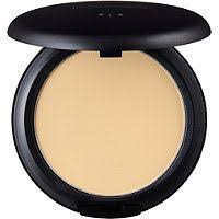 Fond De Teint Mac Studio Fix Powder Plus C35 Olive Moyen Dore Avec Nuance Doree Pour Les Peaux In 2020 Mac Studio Fix Powder Mac Studio Fix Mac Makeup Looks