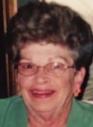 Evelyn Shilling's Instagram, Twitter & Facebook