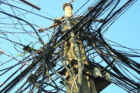 রাজধানীর বিদ্যুতের তার যাবে মাটির নিচ দিয়ে