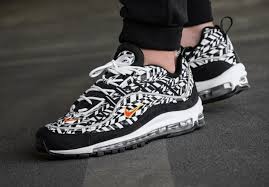 Black And White Air Max 98 The Nike Air Max 98 All Over Print Is Here En 2020 Nike Air Max Nike Air Nike