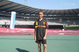 Volgens de voetbalbond koos het publiek via de website voor een 'sympathieke en moderne' rode duivel. Mascotte Uit Koninksem Voor De Rode Duivels Tongeren Het Belang Van Limburg Mobile