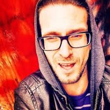 Stream Between Giants music